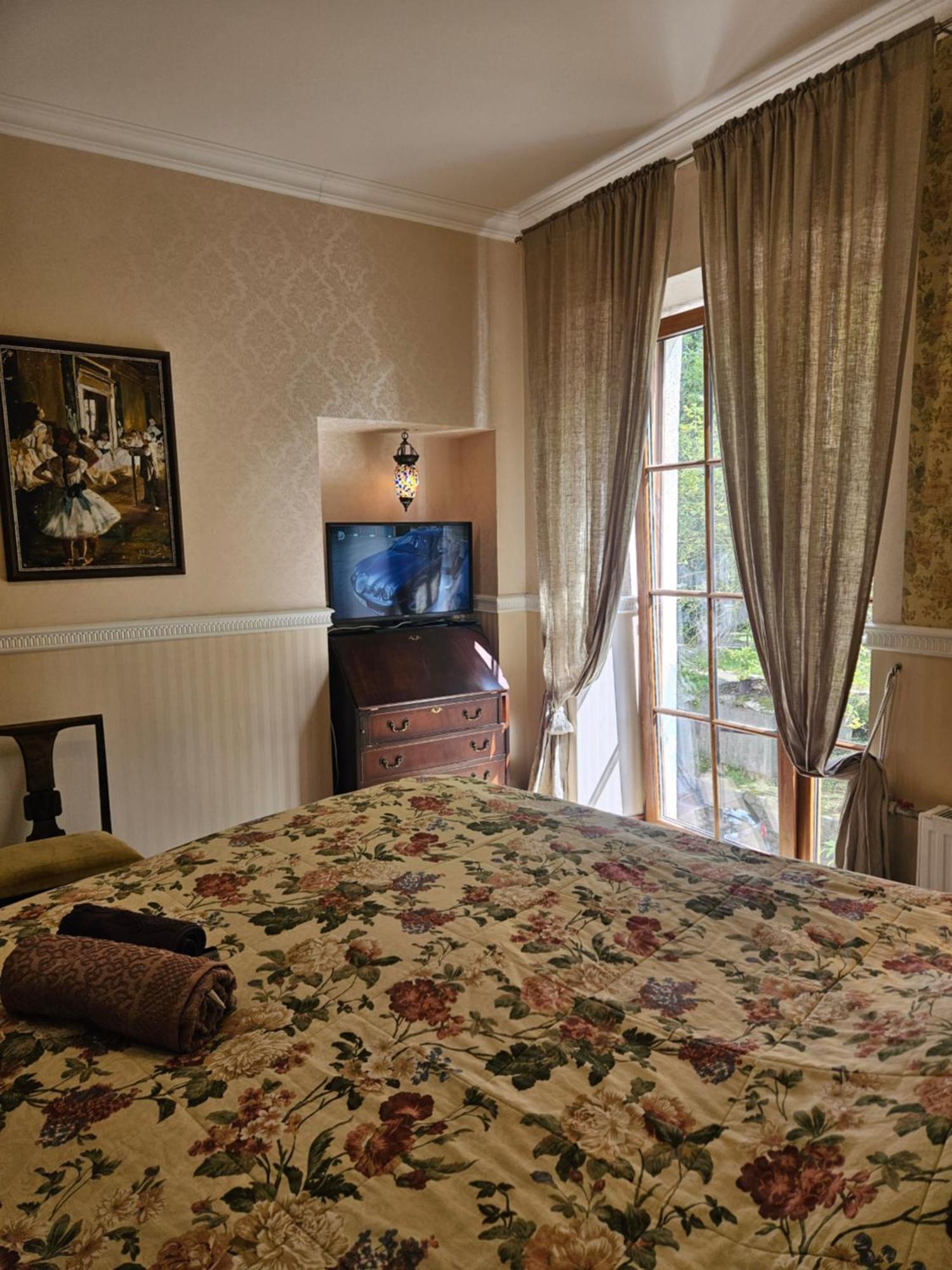 Barrister'S Apartments With Fireplace シャウレイ エクステリア 写真